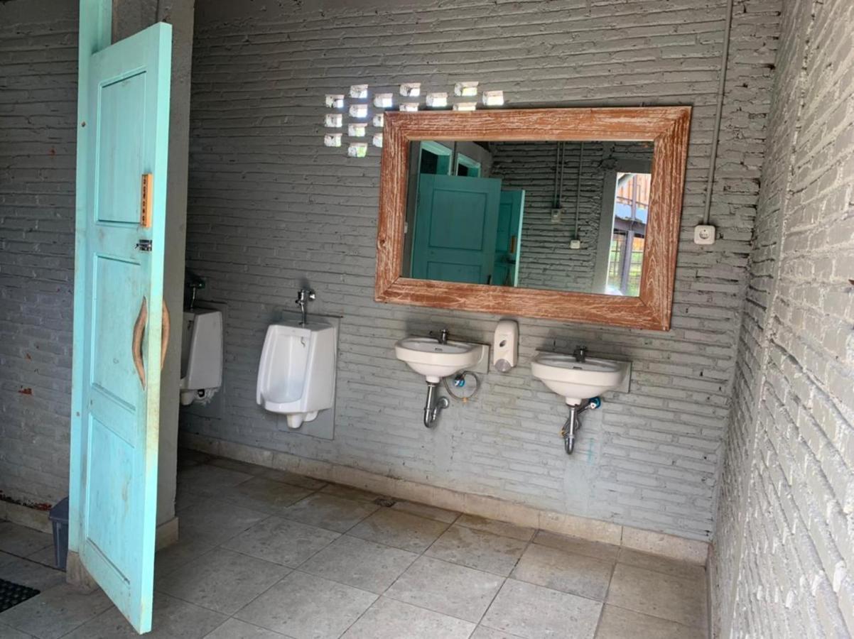Hotel Semilir Glamping à Semarang Extérieur photo